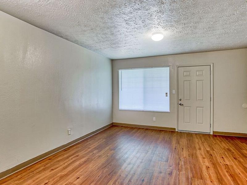 Front Room | Pinewood Apartments
